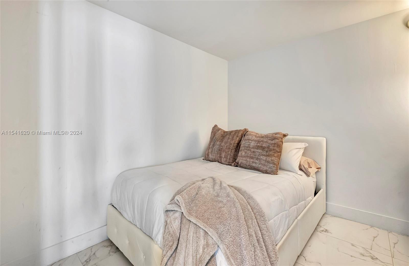 253 NE 2nd St 2008, Miami, Florida 33132, 2 Bedrooms Bedrooms, ,2 BathroomsBathrooms,Residential,For Sale,253 NE 2nd St 2008,A11541620