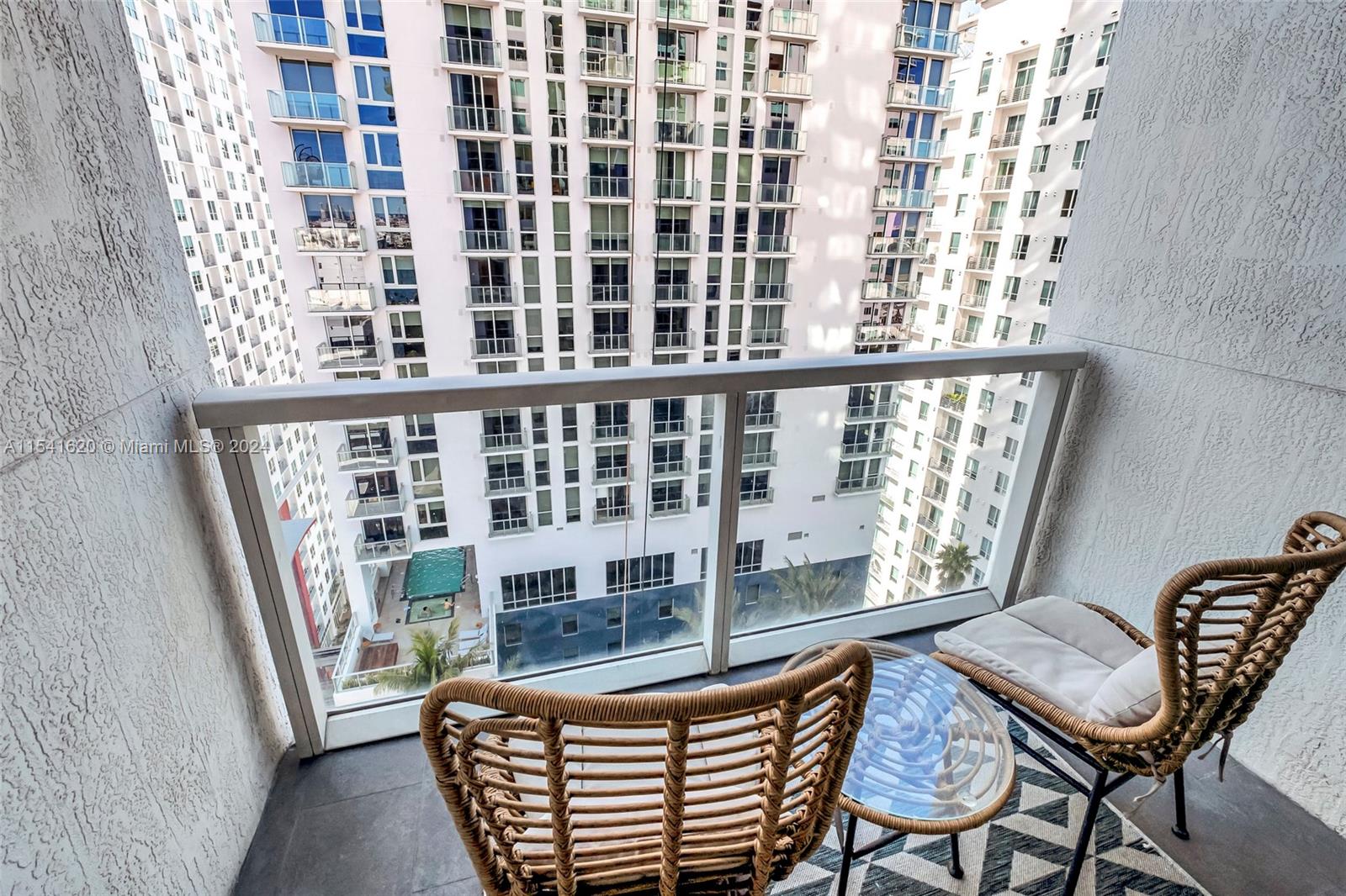 253 NE 2nd St 2008, Miami, Florida 33132, 2 Bedrooms Bedrooms, ,2 BathroomsBathrooms,Residential,For Sale,253 NE 2nd St 2008,A11541620