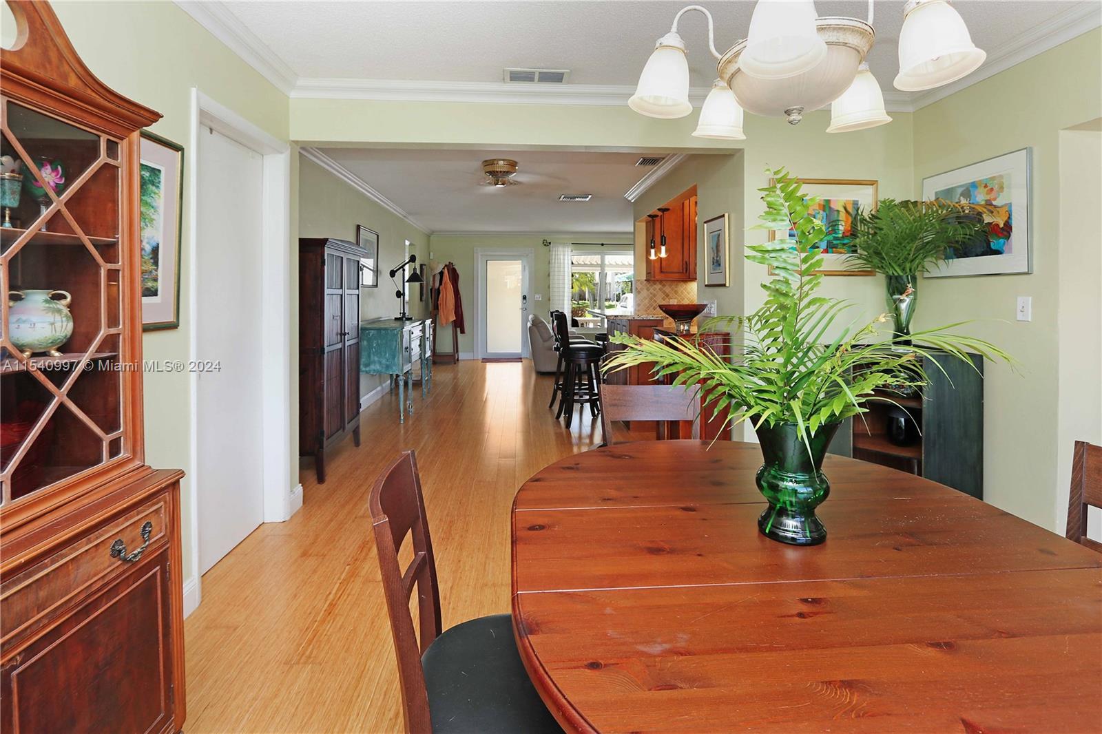 1107 Washington St, Hollywood, Florida 33019, 3 Bedrooms Bedrooms, ,2 BathroomsBathrooms,Residential,For Sale,1107 Washington St,A11540997