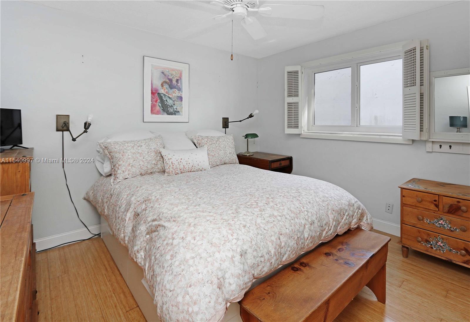 1107 Washington St, Hollywood, Florida 33019, 3 Bedrooms Bedrooms, ,2 BathroomsBathrooms,Residential,For Sale,1107 Washington St,A11540997