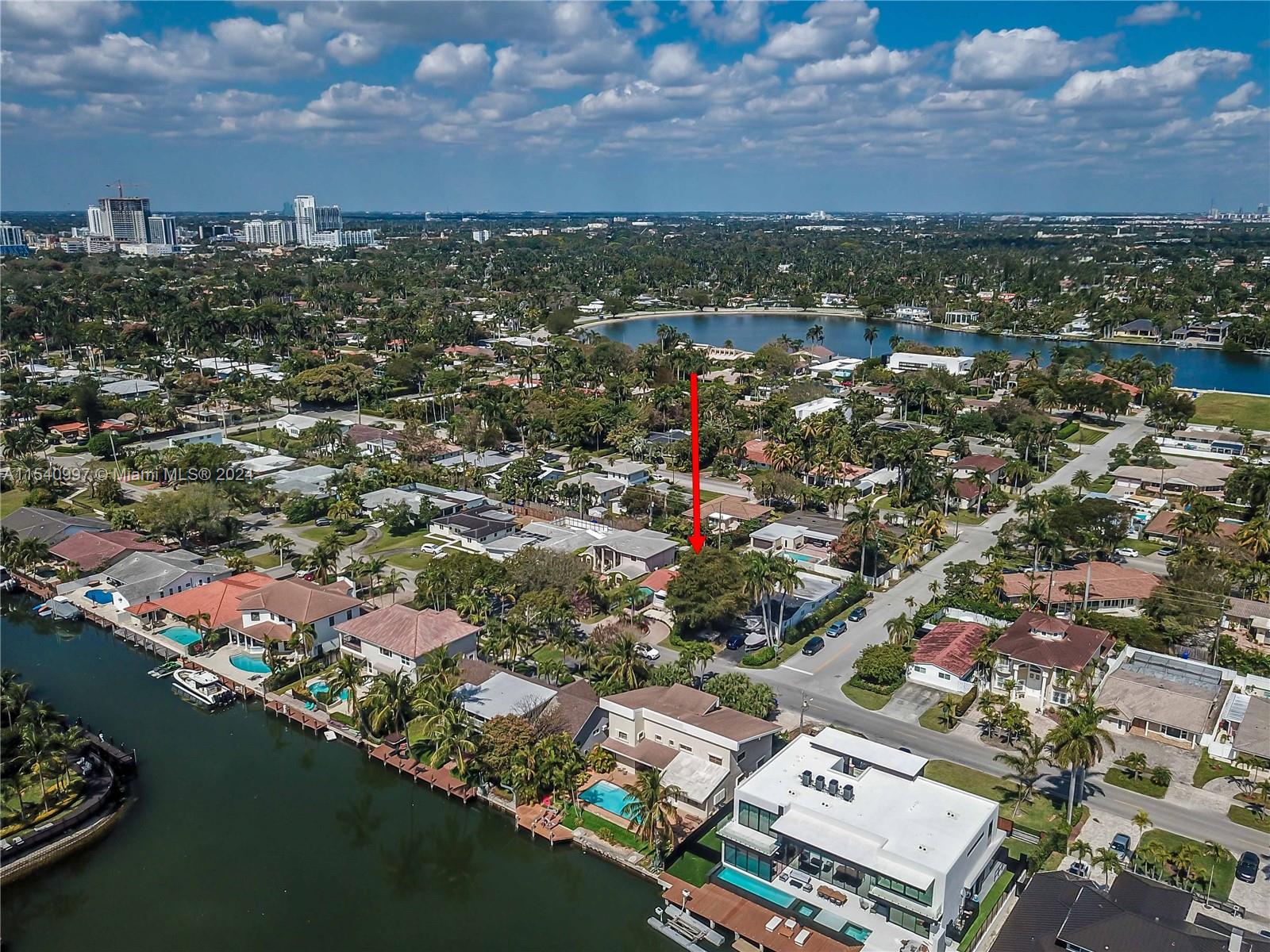 1107 Washington St, Hollywood, Florida 33019, 3 Bedrooms Bedrooms, ,2 BathroomsBathrooms,Residential,For Sale,1107 Washington St,A11540997