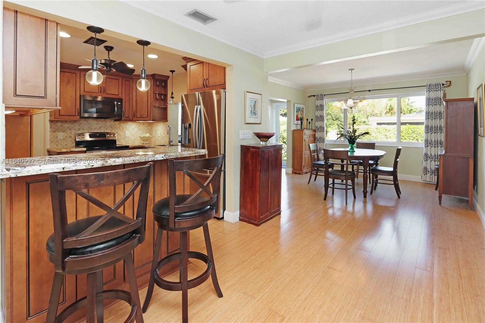 1107 Washington St, Hollywood, Florida 33019, 3 Bedrooms Bedrooms, ,2 BathroomsBathrooms,Residential,For Sale,1107 Washington St,A11540997