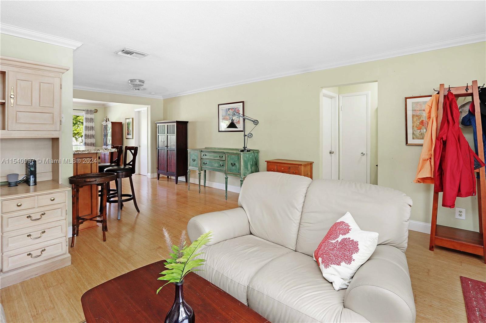 1107 Washington St, Hollywood, Florida 33019, 3 Bedrooms Bedrooms, ,2 BathroomsBathrooms,Residential,For Sale,1107 Washington St,A11540997