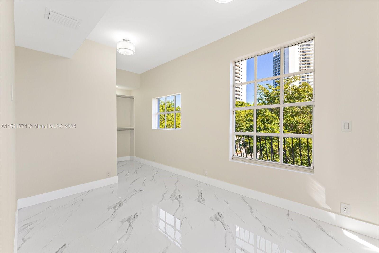 3900 Island Blvd, Aventura, FL, 33160 United States, 3 Bedrooms Bedrooms, ,2 BathroomsBathrooms,Residential,For Sale,Island Blvd,A11541771