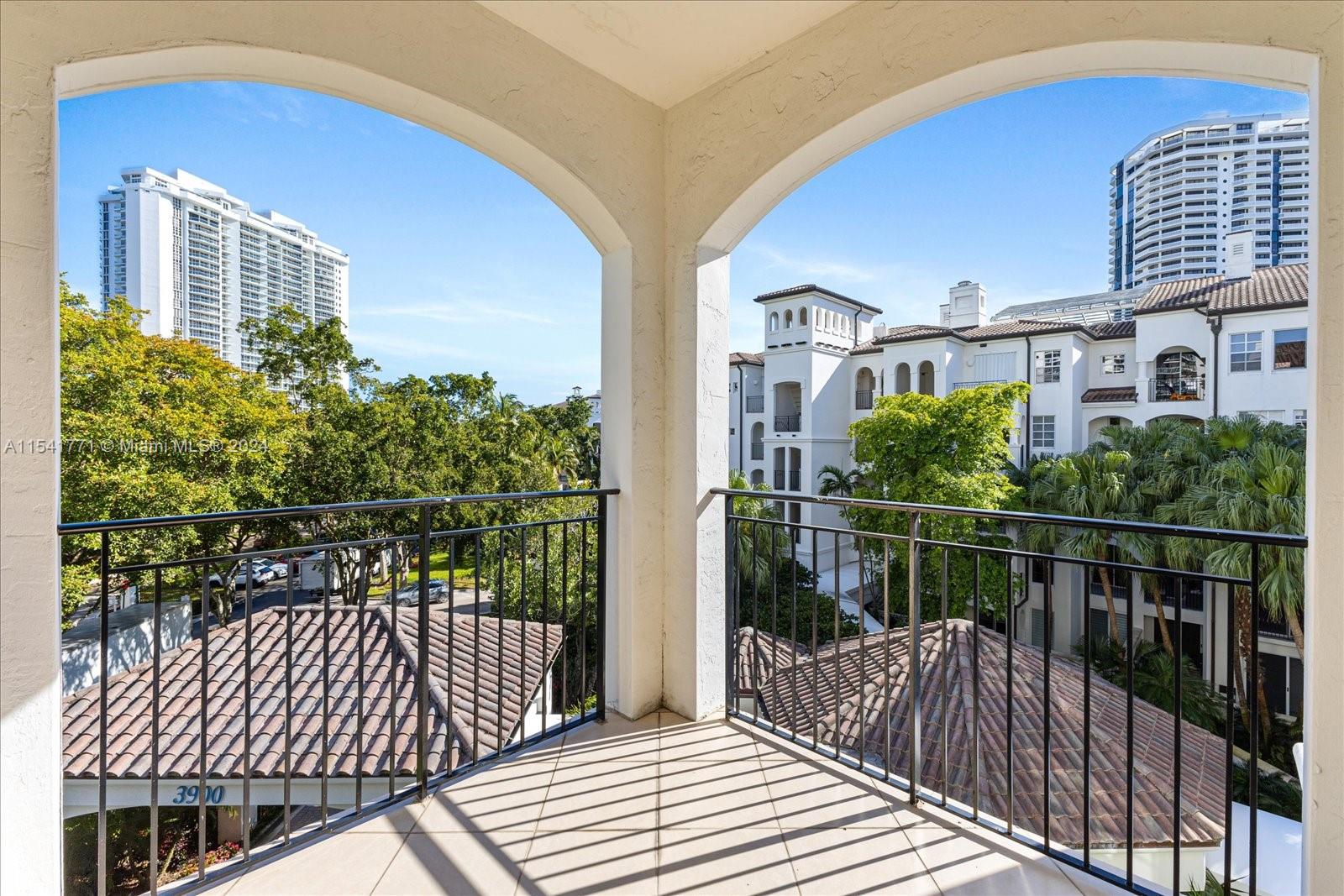 3900 Island Blvd, Aventura, FL, 33160 United States, 3 Bedrooms Bedrooms, ,2 BathroomsBathrooms,Residential,For Sale,Island Blvd,A11541771