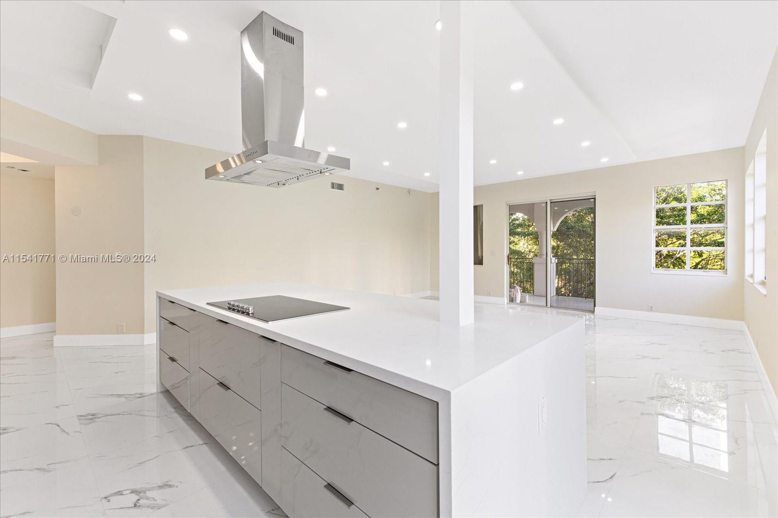 3900 Island Blvd, Aventura, FL, 33160 United States, 3 Bedrooms Bedrooms, ,2 BathroomsBathrooms,Residential,For Sale,Island Blvd,A11541771