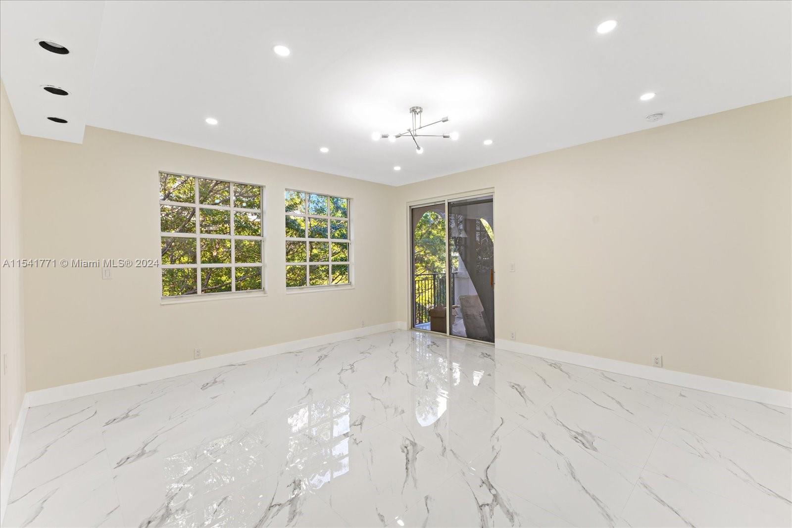 3900 Island Blvd, Aventura, FL, 33160 United States, 3 Bedrooms Bedrooms, ,2 BathroomsBathrooms,Residential,For Sale,Island Blvd,A11541771