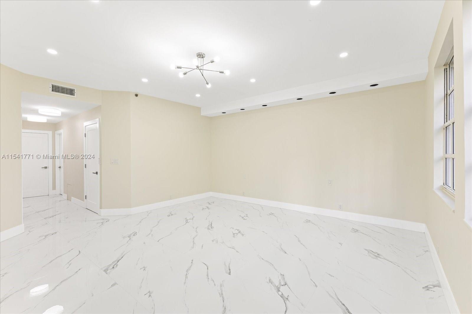 3900 Island Blvd, Aventura, FL, 33160 United States, 3 Bedrooms Bedrooms, ,2 BathroomsBathrooms,Residential,For Sale,Island Blvd,A11541771