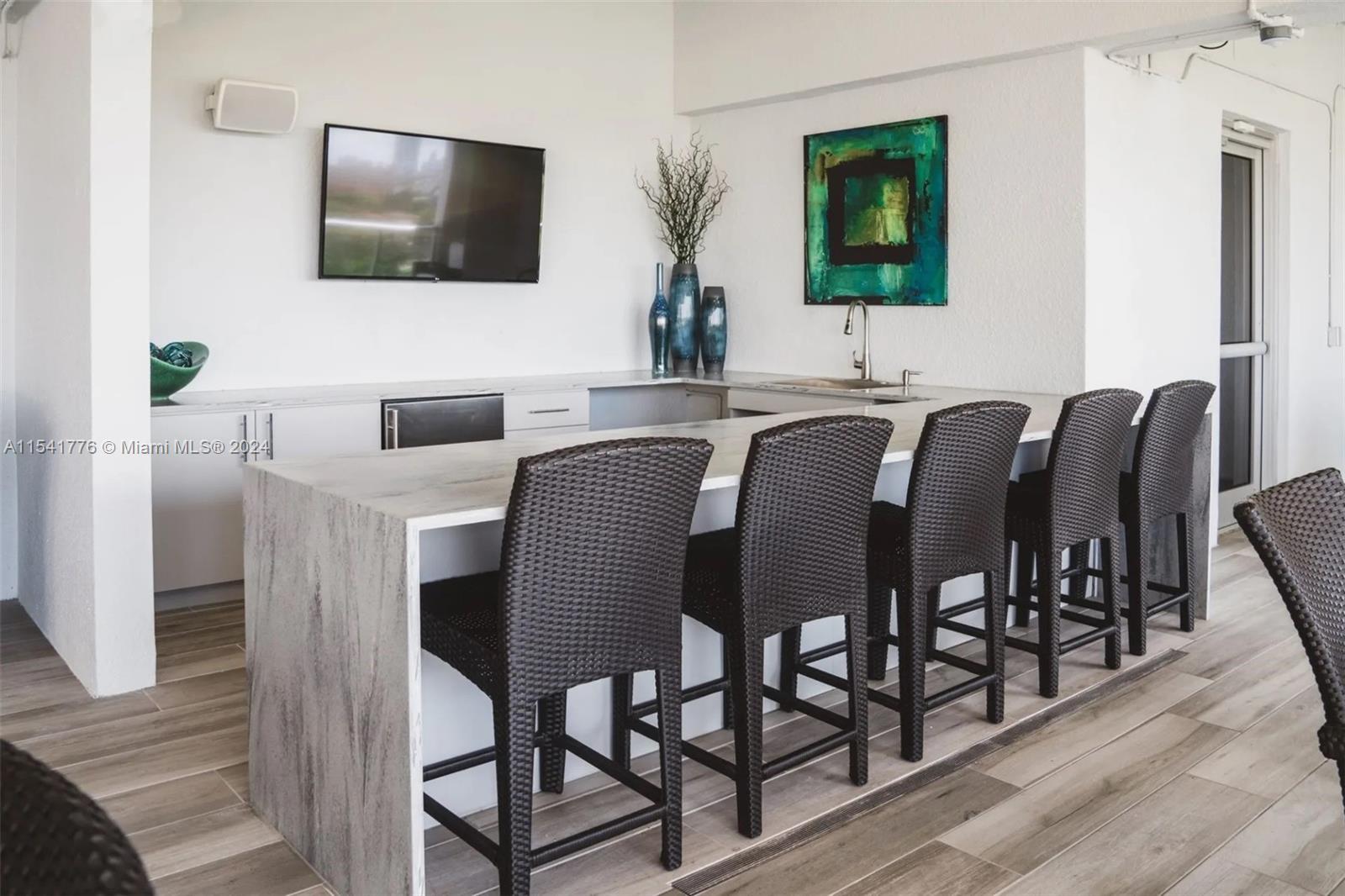 1170 NW 11th St A-408, Miami, Florida 33136, 1 Bedroom Bedrooms, ,1 BathroomBathrooms,Residentiallease,For Rent,1170 NW 11th St A-408,A11541776