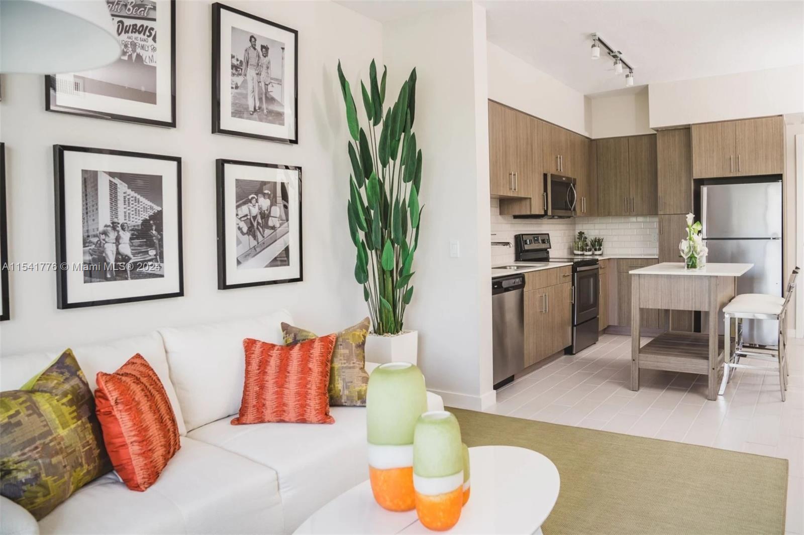 1170 NW 11th St A-408, Miami, Florida 33136, 1 Bedroom Bedrooms, ,1 BathroomBathrooms,Residentiallease,For Rent,1170 NW 11th St A-408,A11541776