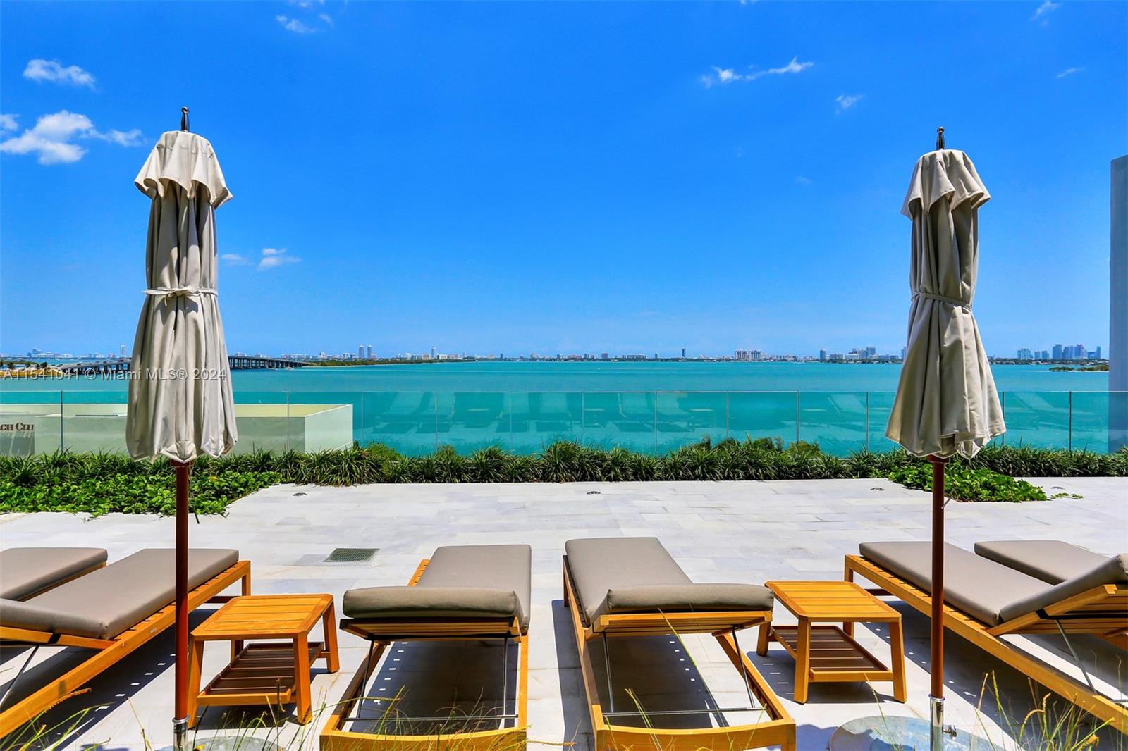 480 31st, Miami, FL, 33137 United States, 5 Bedrooms Bedrooms, ,5 BathroomsBathrooms,Residential,For Sale,31st,A11541041