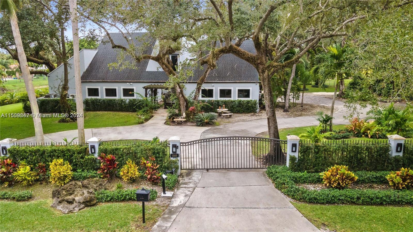 10100 90th Ave, Miami, FL, 33176 United States, 6 Bedrooms Bedrooms, ,6 BathroomsBathrooms,Residential,For Sale,90th Ave,A11539842