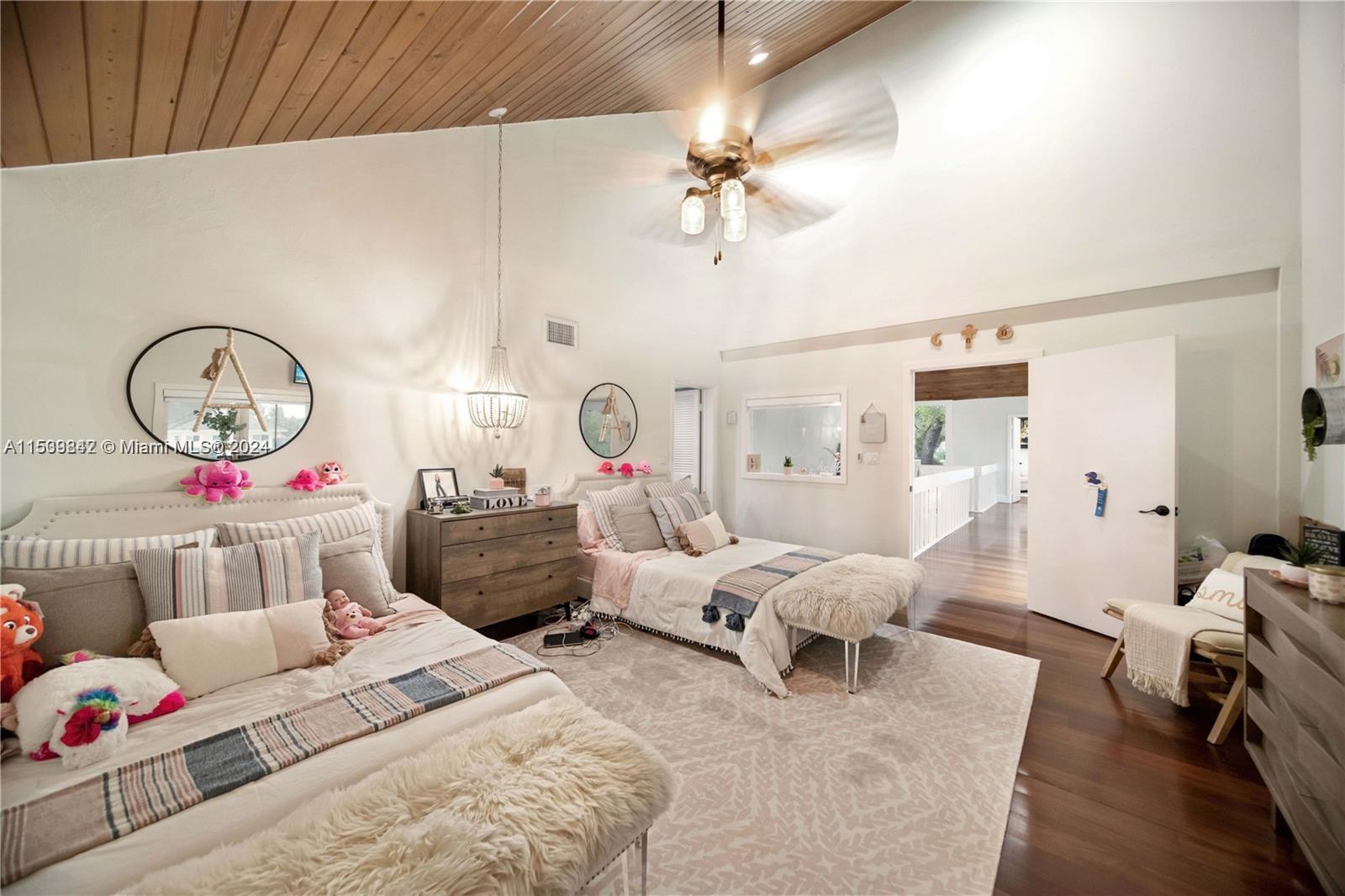 10100 90th Ave, Miami, FL, 33176 United States, 6 Bedrooms Bedrooms, ,6 BathroomsBathrooms,Residential,For Sale,90th Ave,A11539842