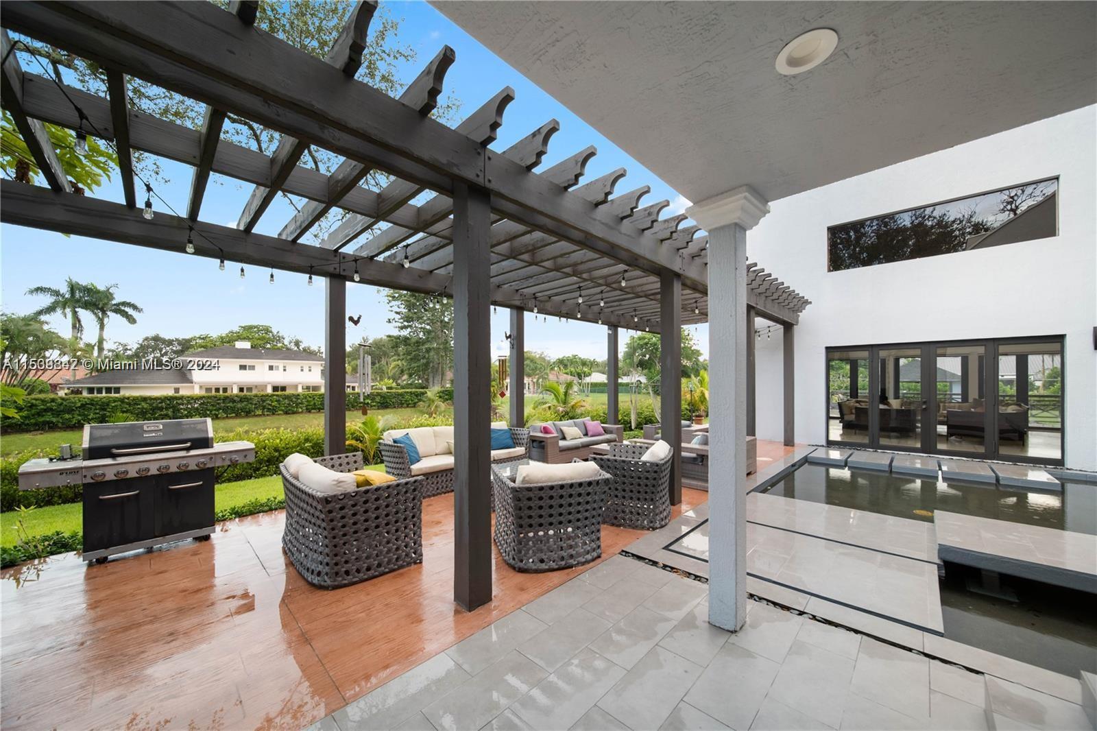 10100 90th Ave, Miami, FL, 33176 United States, 6 Bedrooms Bedrooms, ,6 BathroomsBathrooms,Residential,For Sale,90th Ave,A11539842