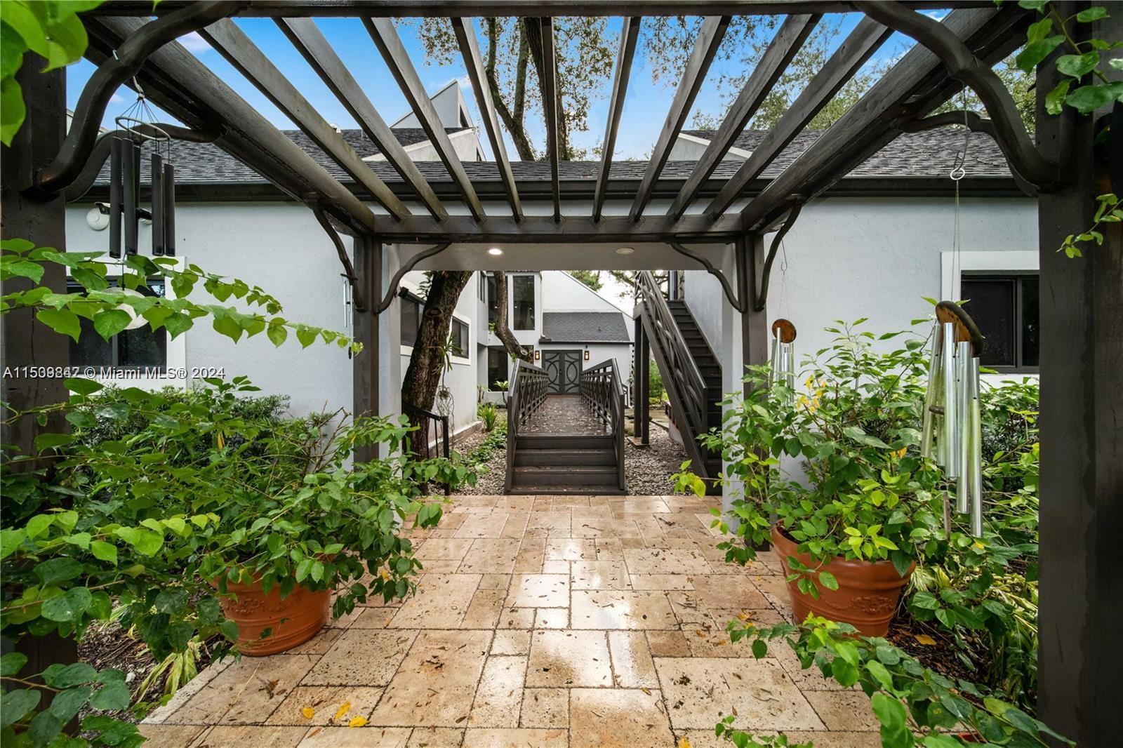 10100 90th Ave, Miami, FL, 33176 United States, 6 Bedrooms Bedrooms, ,6 BathroomsBathrooms,Residential,For Sale,90th Ave,A11539842