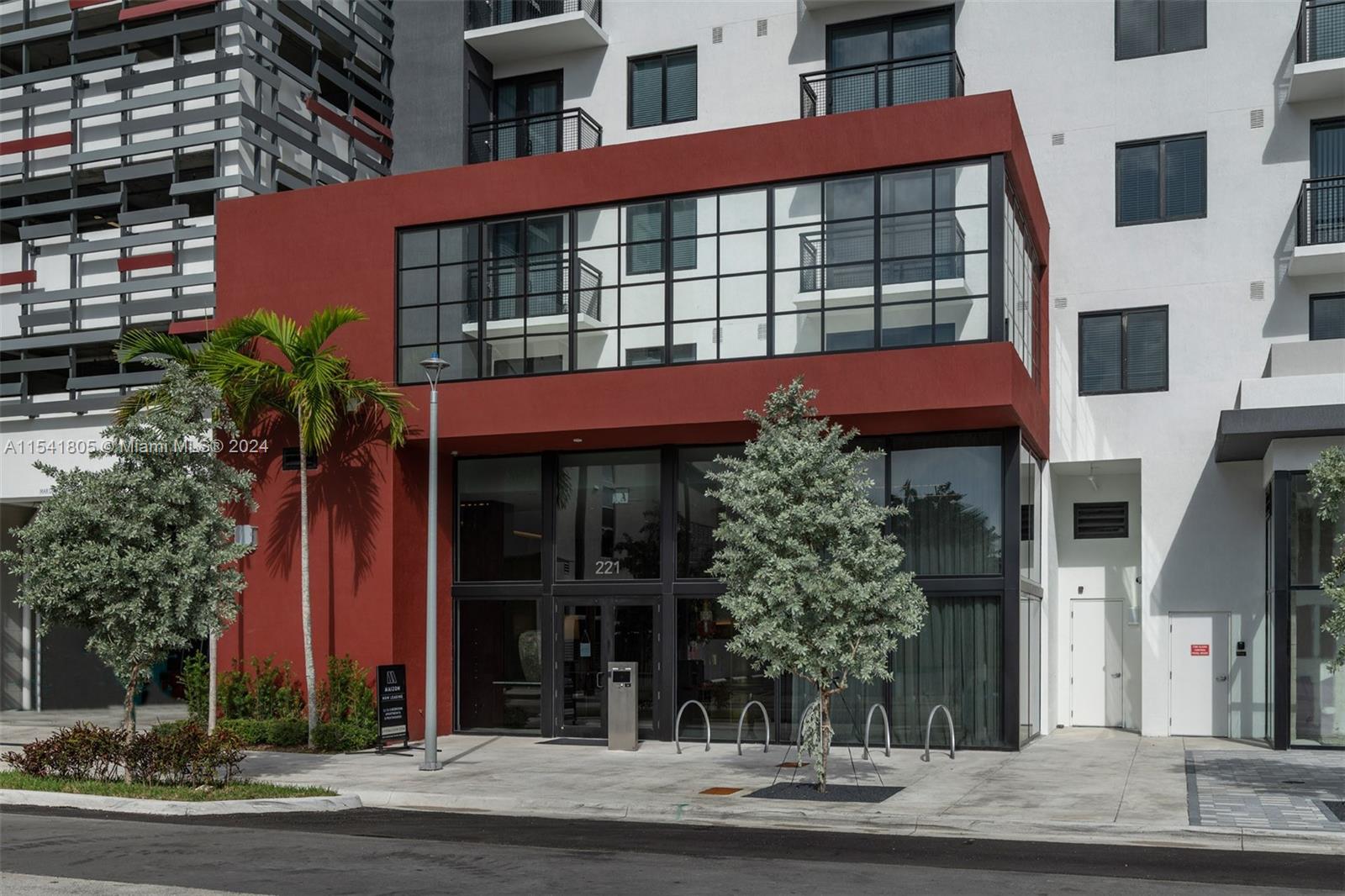 221 SW 12th St 2-PH7, Miami, Florida 33130, 2 Bedrooms Bedrooms, ,2 BathroomsBathrooms,Residentiallease,For Rent,221 SW 12th St 2-PH7,A11541805
