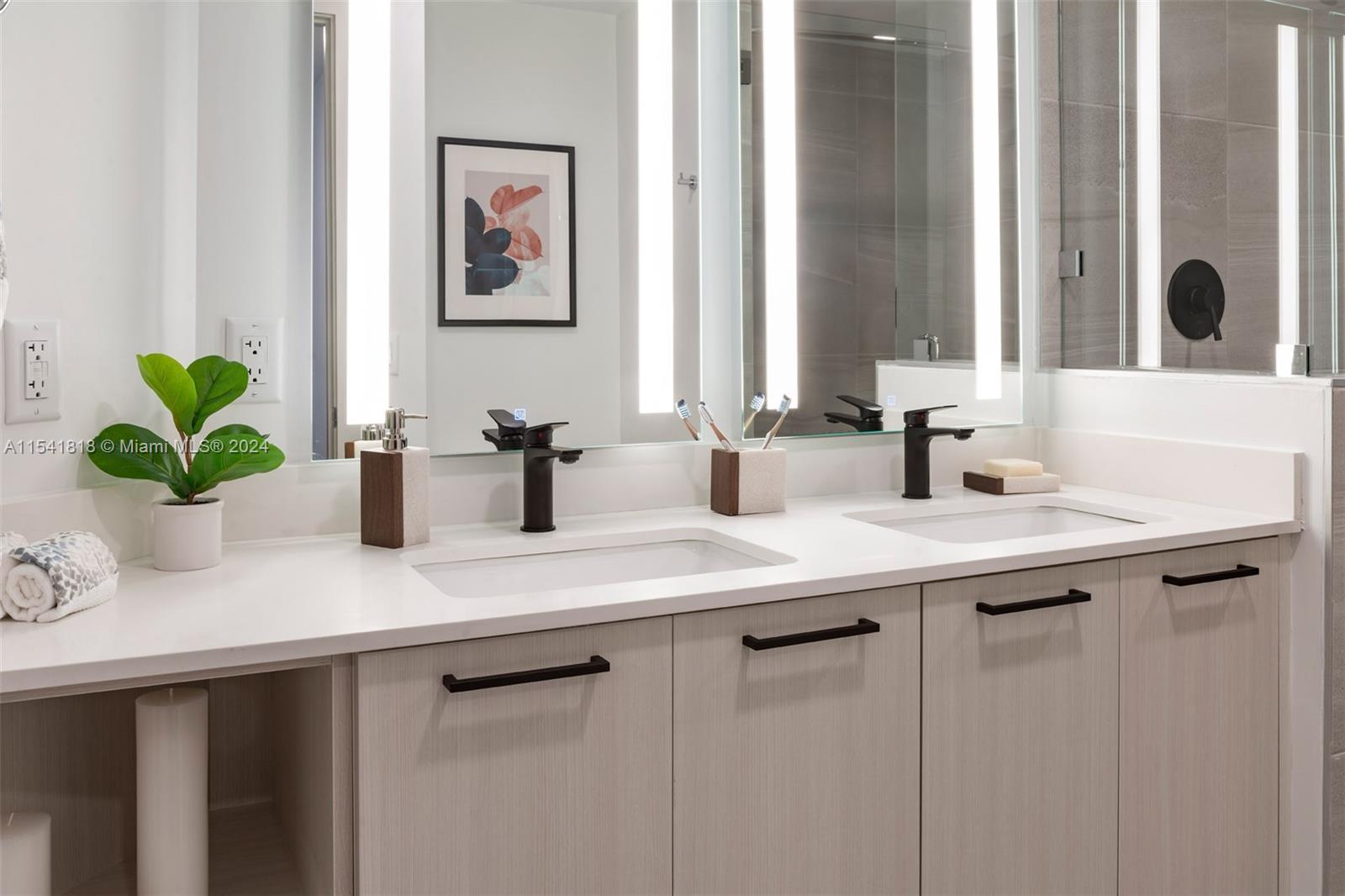 221 SW 12th St 1-0706, Miami, Florida 33130, 1 Bedroom Bedrooms, ,1 BathroomBathrooms,Residentiallease,For Rent,221 SW 12th St 1-0706,A11541818