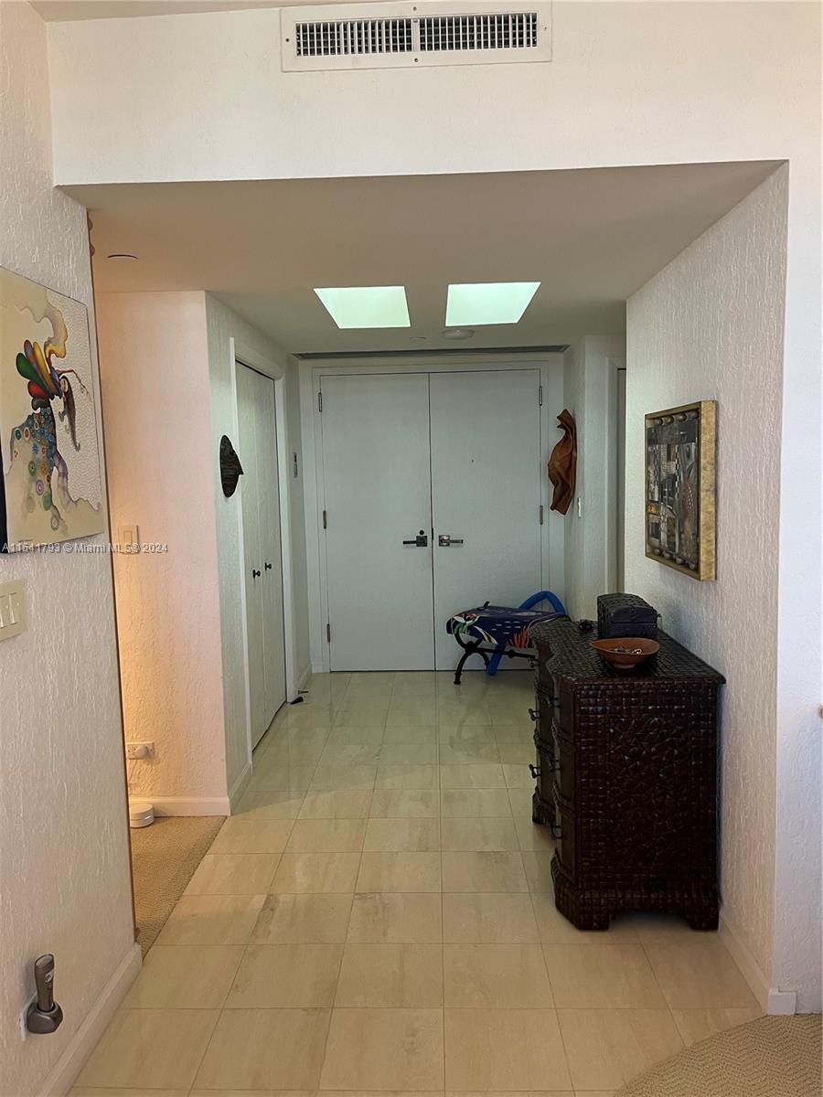 20191 E Country Club Dr 1701, Aventura, Florida 33180, 3 Bedrooms Bedrooms, ,2 BathroomsBathrooms,Residentiallease,For Rent,20191 E Country Club Dr 1701,A11541793