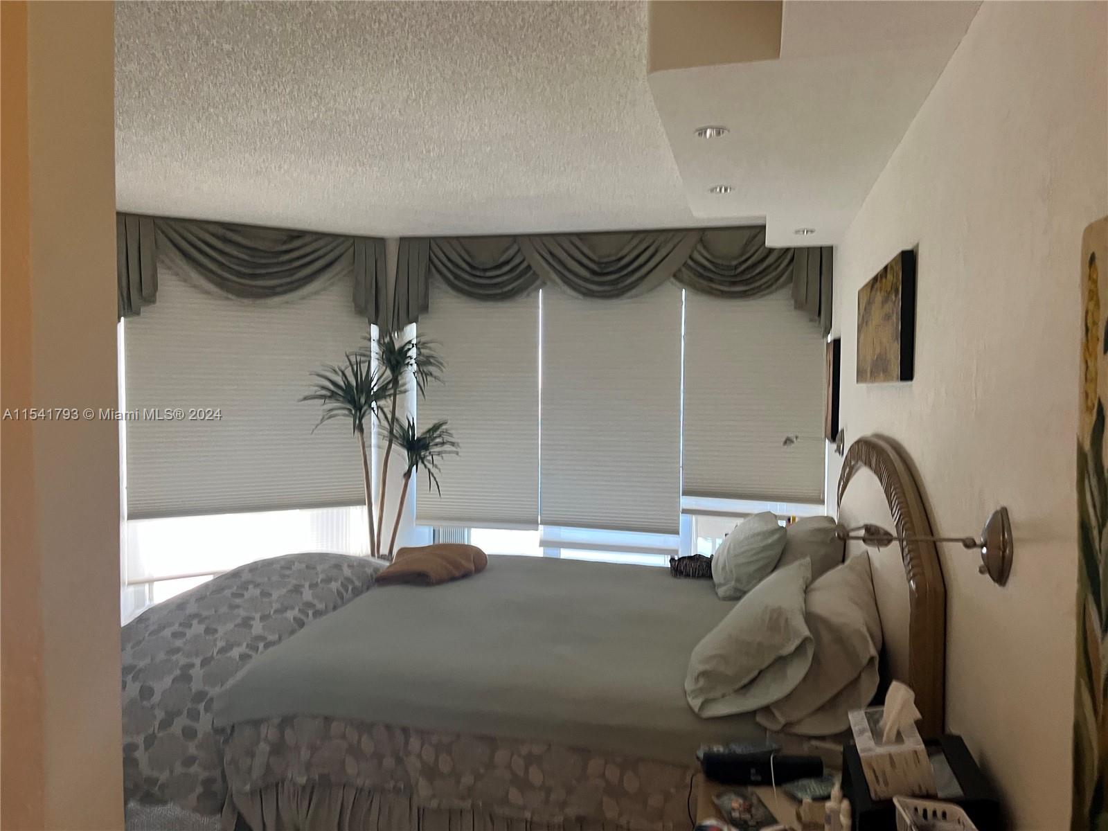 20191 E Country Club Dr 1701, Aventura, Florida 33180, 3 Bedrooms Bedrooms, ,2 BathroomsBathrooms,Residentiallease,For Rent,20191 E Country Club Dr 1701,A11541793