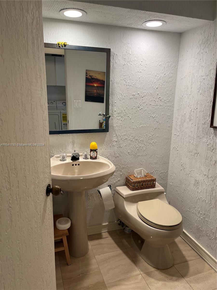 20191 E Country Club Dr 1701, Aventura, Florida 33180, 3 Bedrooms Bedrooms, ,2 BathroomsBathrooms,Residentiallease,For Rent,20191 E Country Club Dr 1701,A11541793