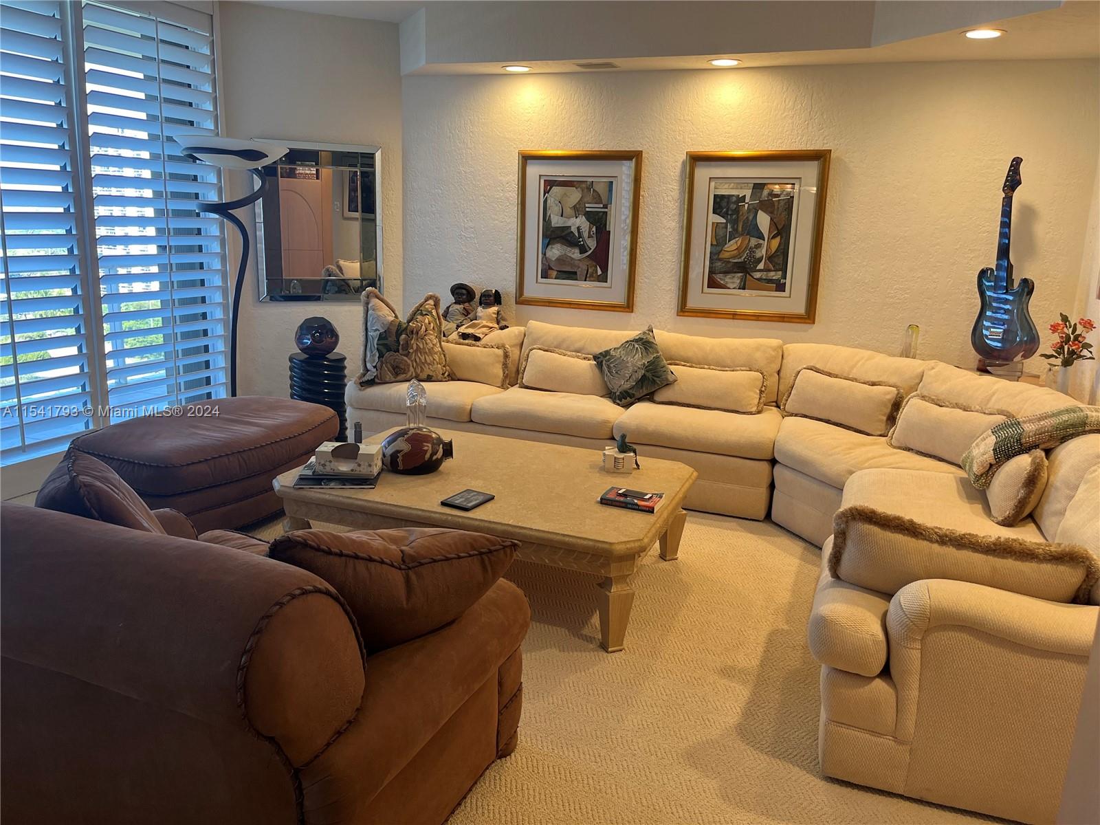 20191 E Country Club Dr 1701, Aventura, Florida 33180, 3 Bedrooms Bedrooms, ,2 BathroomsBathrooms,Residentiallease,For Rent,20191 E Country Club Dr 1701,A11541793