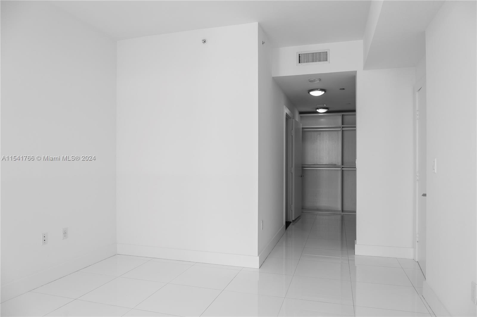 900 Biscayne Blvd 5610, Miami, Florida 33132, 1 Bedroom Bedrooms, ,2 BathroomsBathrooms,Residential,For Sale,900 Biscayne Blvd 5610,A11541766