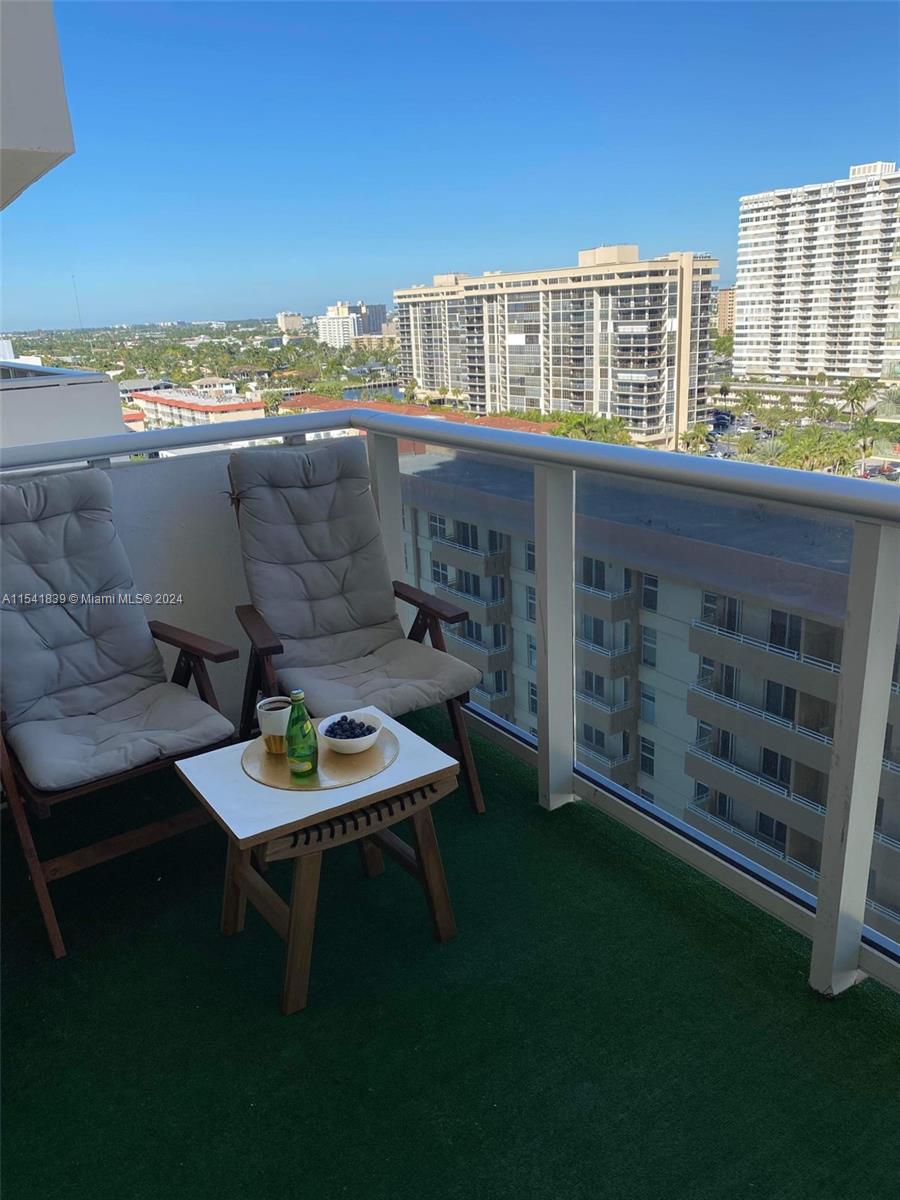 3140 S Ocean Dr 1208, Hallandale Beach, Florida 33009, 1 Bedroom Bedrooms, ,1 BathroomBathrooms,Residentiallease,For Rent,3140 S Ocean Dr 1208,A11541839