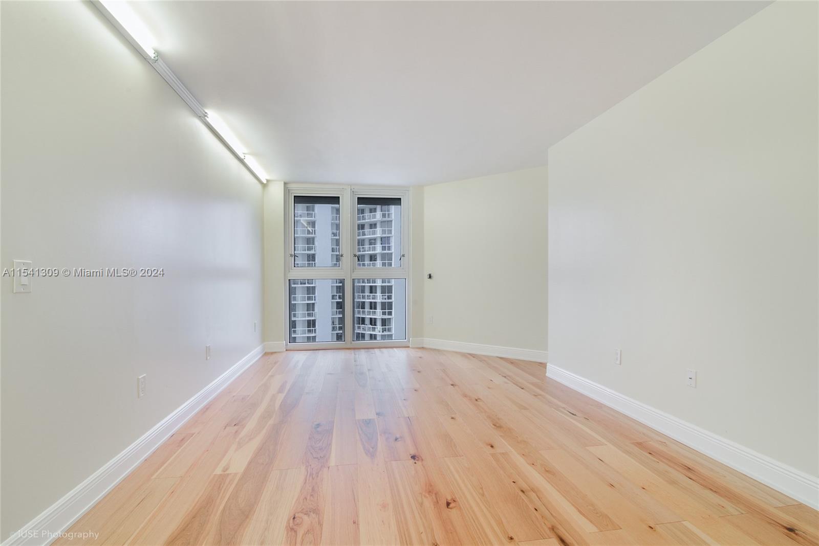 16445 Collins Ave, Sunny Isles Beach, FL, 33160 United States, 3 Bedrooms Bedrooms, ,3 BathroomsBathrooms,Residential,For Sale,Collins Ave,A11541309