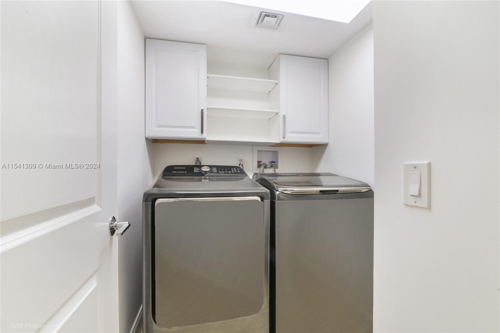 16445 Collins Ave, Sunny Isles Beach, FL, 33160 United States, 3 Bedrooms Bedrooms, ,3 BathroomsBathrooms,Residential,For Sale,Collins Ave,A11541309