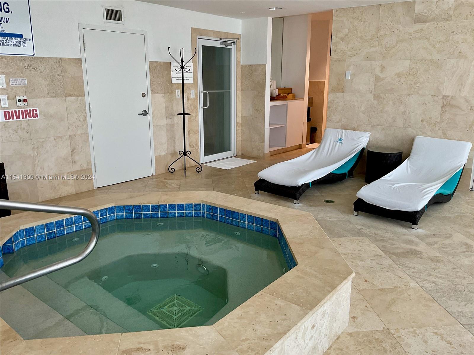16445 Collins Ave, Sunny Isles Beach, FL, 33160 United States, 3 Bedrooms Bedrooms, ,3 BathroomsBathrooms,Residential,For Sale,Collins Ave,A11541309