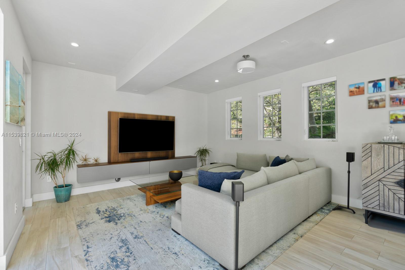 1320 San Benito Ave, Coral Gables, Florida 33134, 3 Bedrooms Bedrooms, ,3 BathroomsBathrooms,Residentiallease,For Rent,1320 San Benito Ave,A11539821