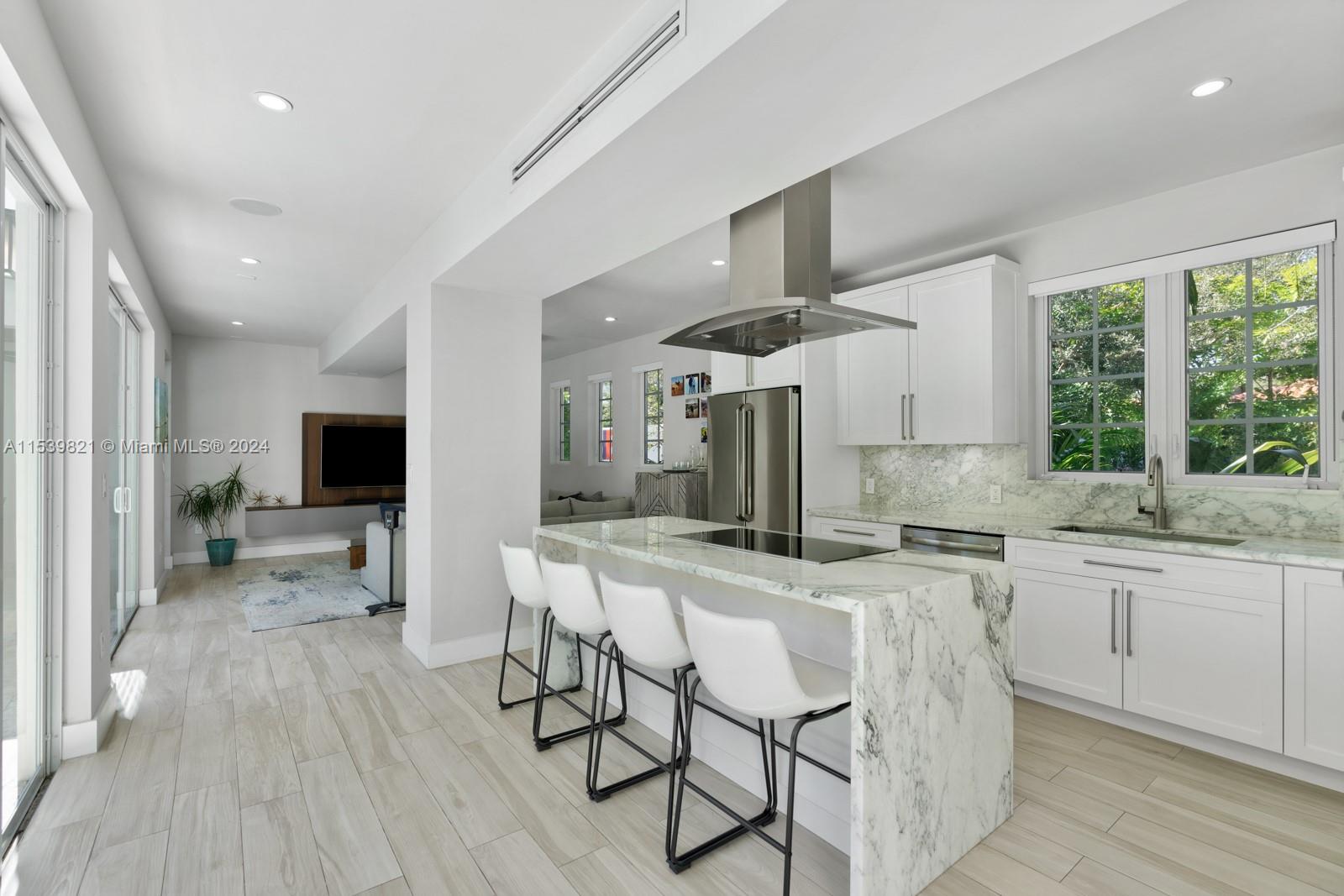 1320 San Benito Ave, Coral Gables, Florida 33134, 3 Bedrooms Bedrooms, ,3 BathroomsBathrooms,Residentiallease,For Rent,1320 San Benito Ave,A11539821