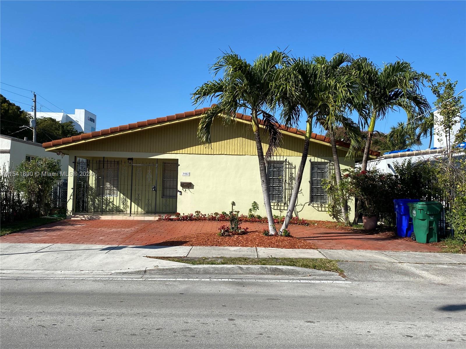 3983 SW 2nd St, Miami, Florida 33134, 3 Bedrooms Bedrooms, ,2 BathroomsBathrooms,Residential,For Sale,3983 SW 2nd St,A11541890