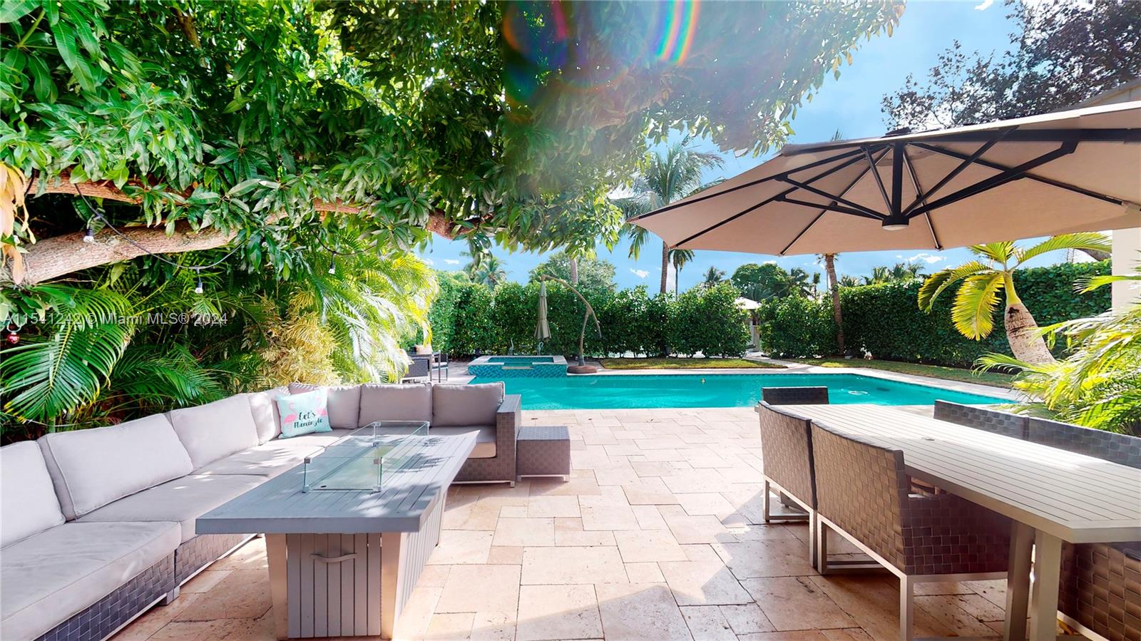 650 Shore Dr, Miami Beach, FL, 33141 United States, 4 Bedrooms Bedrooms, ,3 BathroomsBathrooms,Residential,For Sale,Shore Dr,A11541242