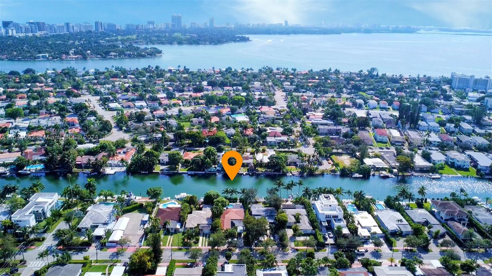 650 Shore Dr, Miami Beach, FL, 33141 United States, 4 Bedrooms Bedrooms, ,3 BathroomsBathrooms,Residential,For Sale,Shore Dr,A11541242