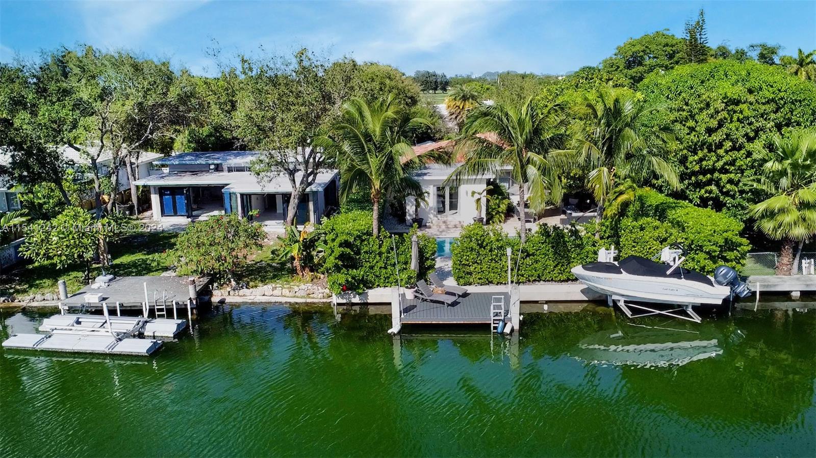 650 Shore Dr, Miami Beach, FL, 33141 United States, 4 Bedrooms Bedrooms, ,3 BathroomsBathrooms,Residential,For Sale,Shore Dr,A11541242