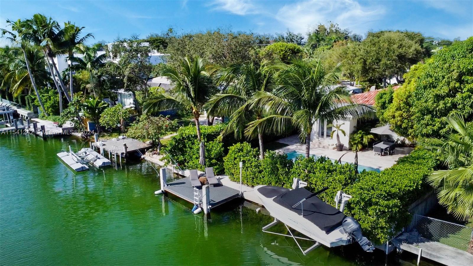 650 Shore Dr, Miami Beach, FL, 33141 United States, 4 Bedrooms Bedrooms, ,3 BathroomsBathrooms,Residential,For Sale,Shore Dr,A11541242