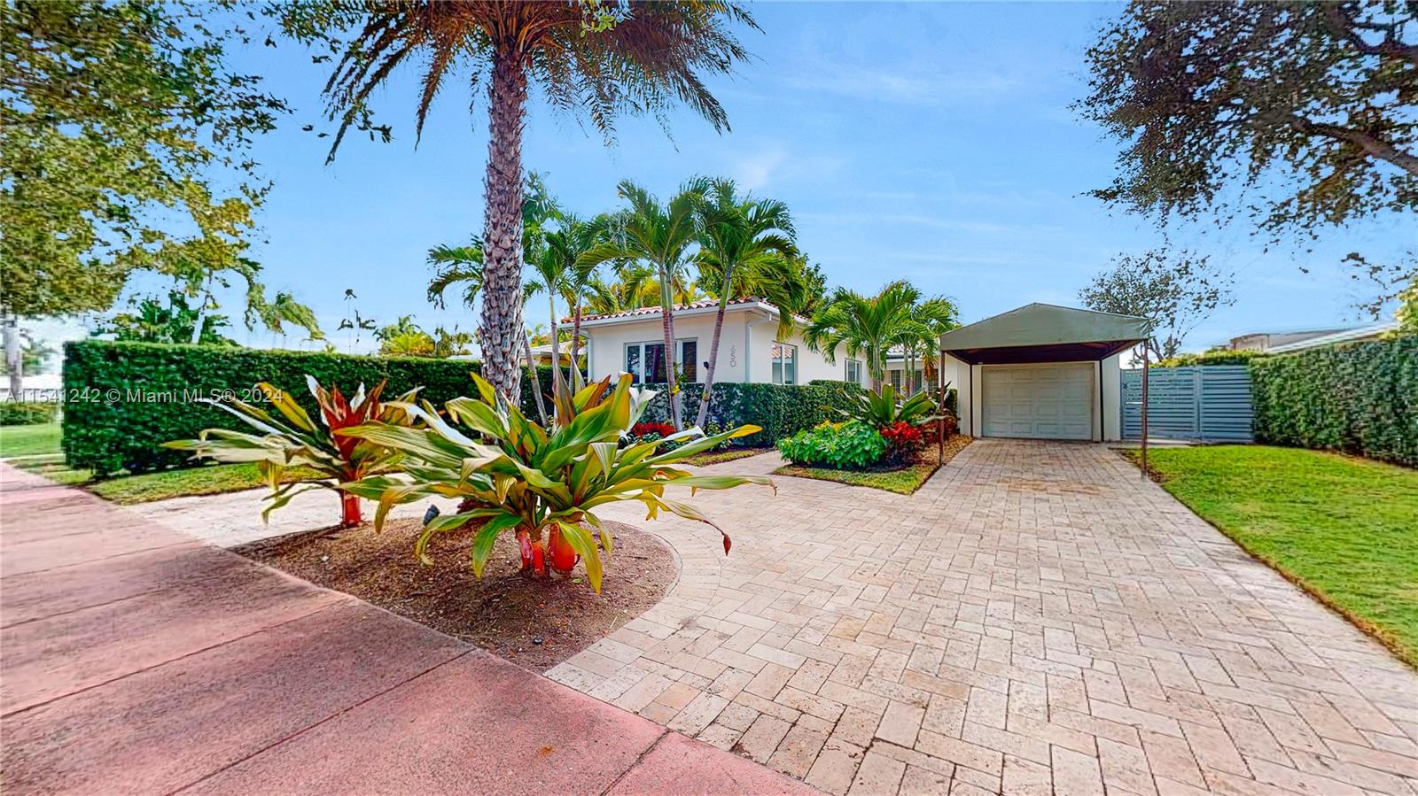 650 Shore Dr, Miami Beach, FL, 33141 United States, 4 Bedrooms Bedrooms, ,3 BathroomsBathrooms,Residential,For Sale,Shore Dr,A11541242