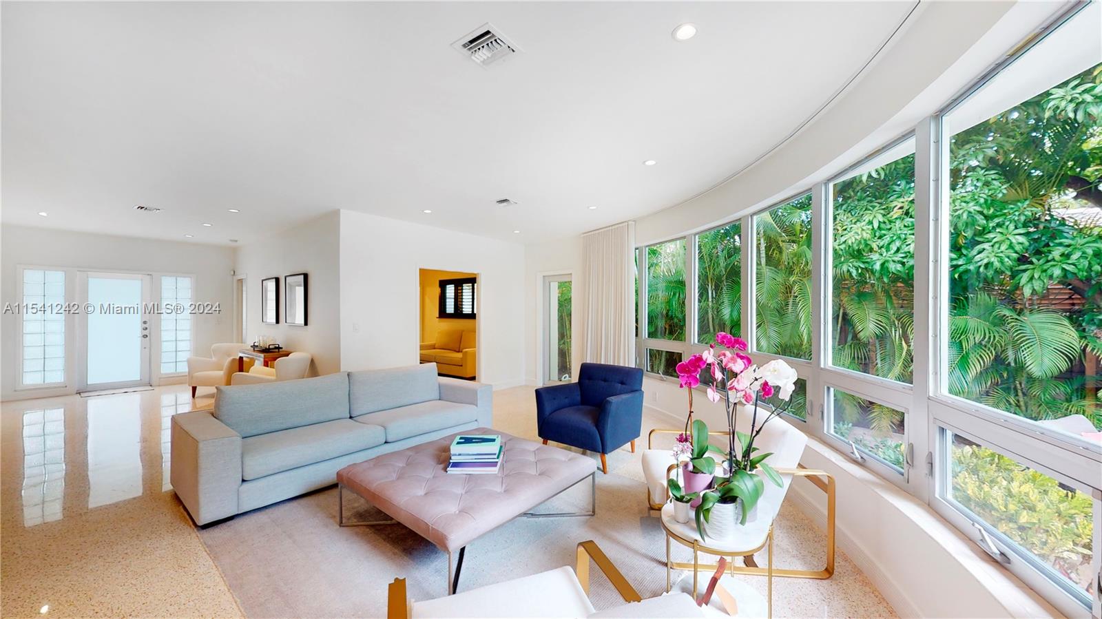 650 Shore Dr, Miami Beach, FL, 33141 United States, 4 Bedrooms Bedrooms, ,3 BathroomsBathrooms,Residential,For Sale,Shore Dr,A11541242