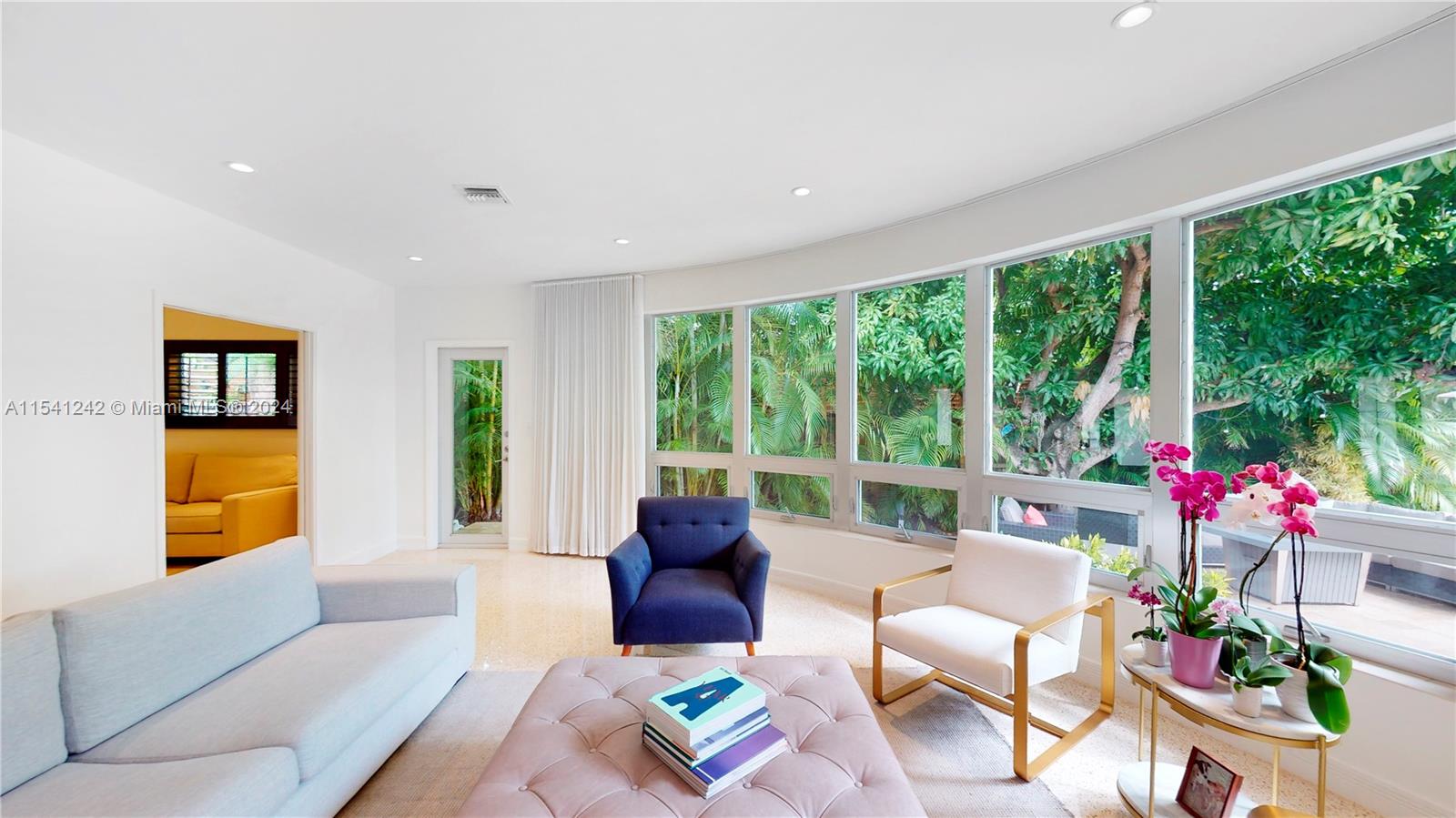 650 Shore Dr, Miami Beach, FL, 33141 United States, 4 Bedrooms Bedrooms, ,3 BathroomsBathrooms,Residential,For Sale,Shore Dr,A11541242