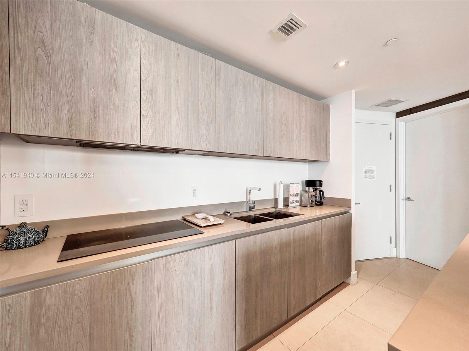 4111 S Ocean Dr 2806, Hollywood, Florida 33019, 2 Bedrooms Bedrooms, ,2 BathroomsBathrooms,Residential,For Sale,4111 S Ocean Dr 2806,A11541940