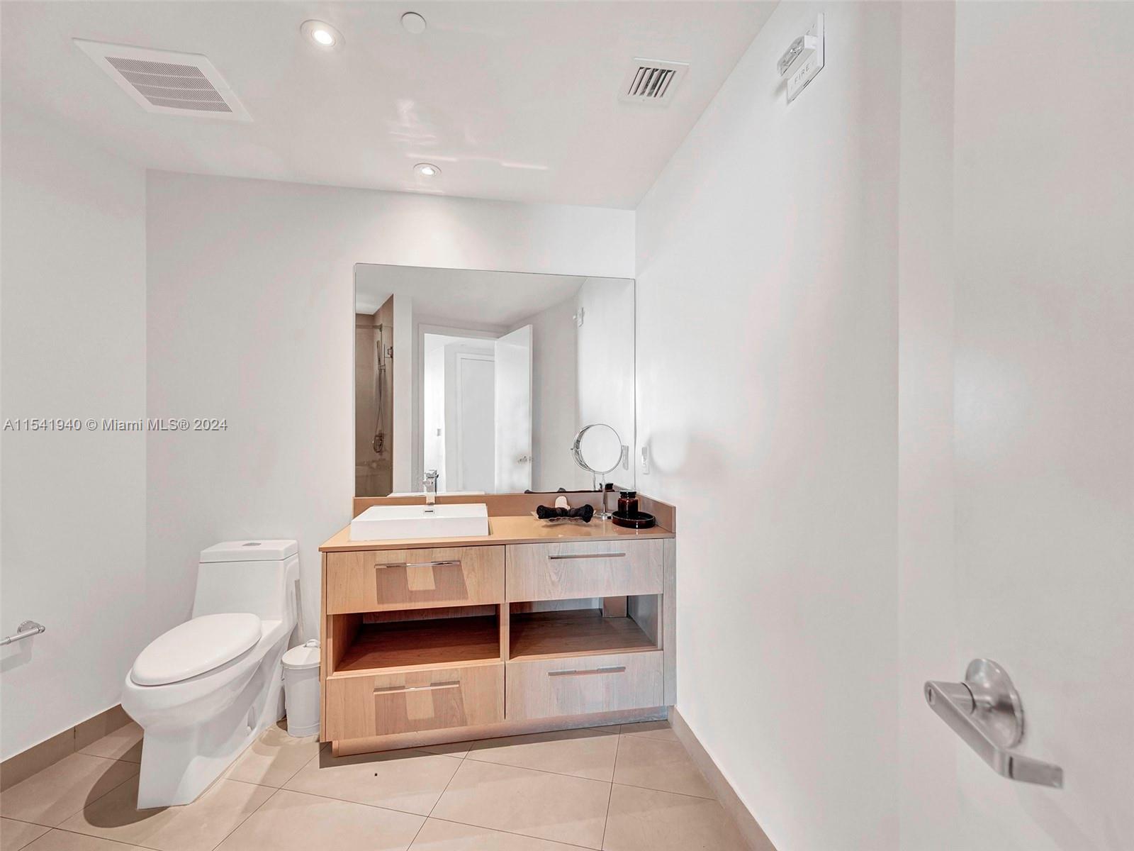 4111 S Ocean Dr 2806, Hollywood, Florida 33019, 2 Bedrooms Bedrooms, ,2 BathroomsBathrooms,Residential,For Sale,4111 S Ocean Dr 2806,A11541940
