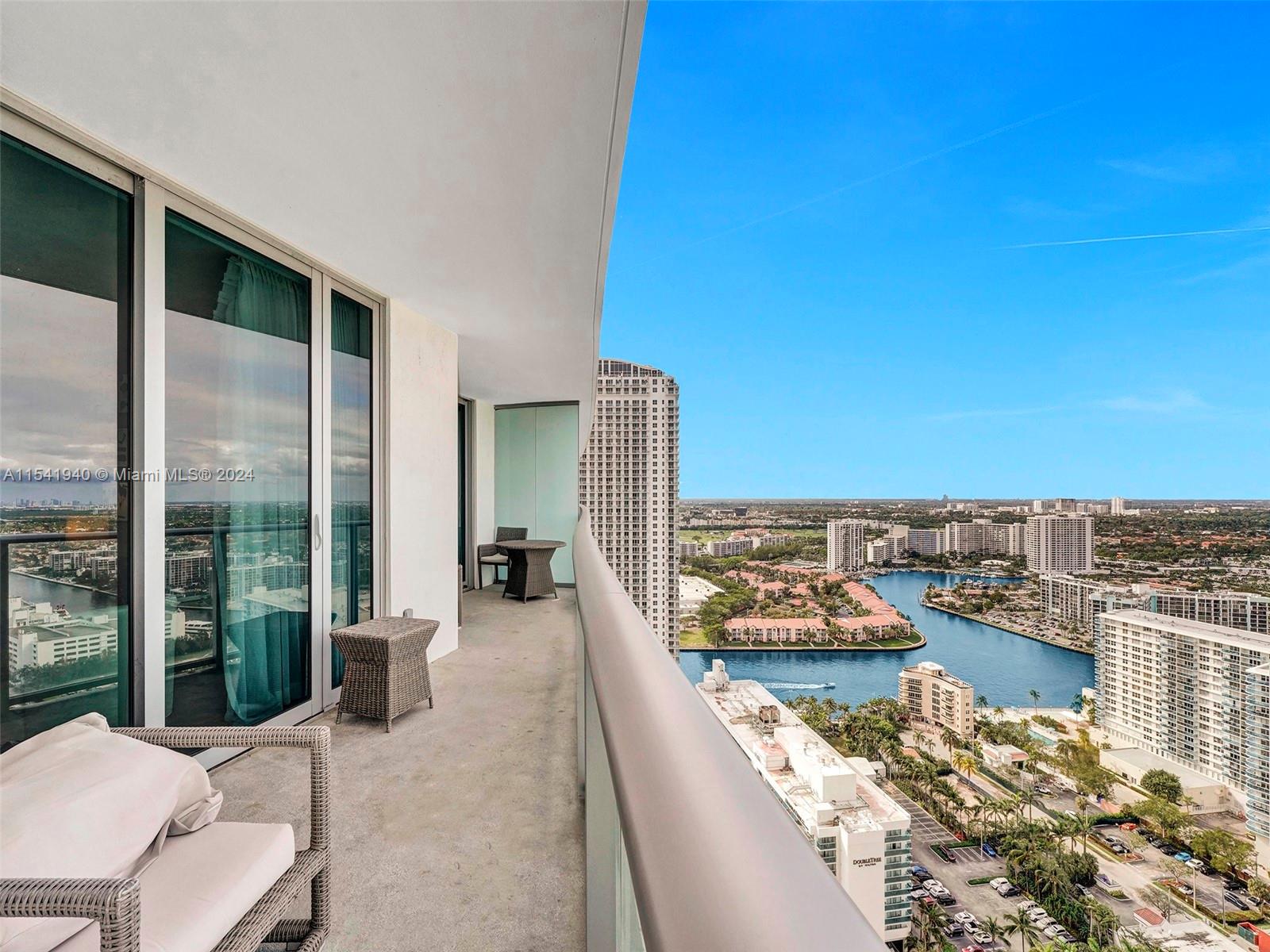4111 S Ocean Dr 2806, Hollywood, Florida 33019, 2 Bedrooms Bedrooms, ,2 BathroomsBathrooms,Residential,For Sale,4111 S Ocean Dr 2806,A11541940
