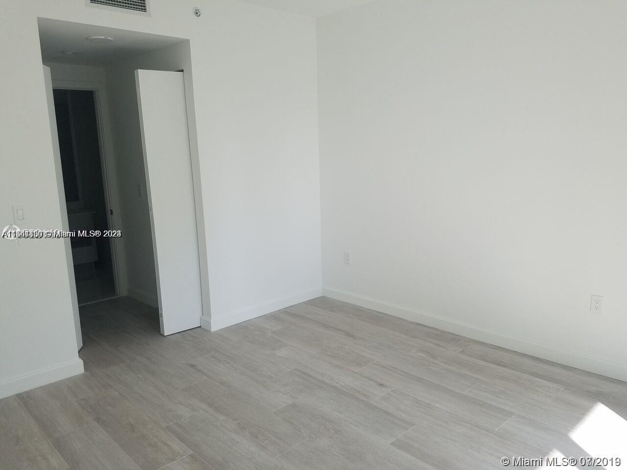 55 SW 9th St 1805, Miami, Florida 33130, 1 Bedroom Bedrooms, ,2 BathroomsBathrooms,Residential,For Sale,55 SW 9th St 1805,A11541850