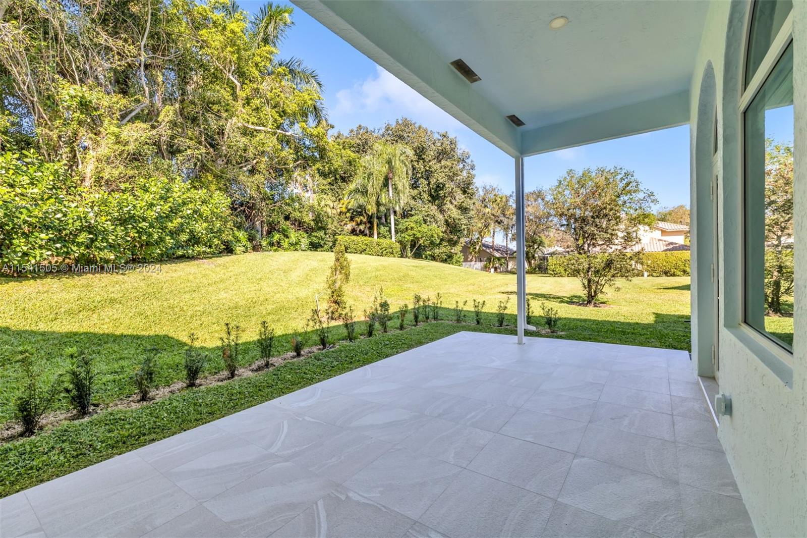2163 Bay Ct, Weston, FL, 33326 United States, 3 Bedrooms Bedrooms, ,2 BathroomsBathrooms,Residential,For Sale,Bay Ct,A11541505