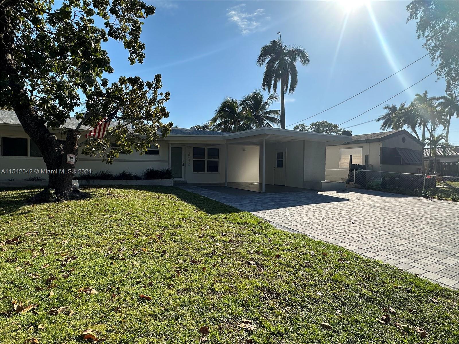 3042 Hayes St, Hollywood, Florida 33021, 3 Bedrooms Bedrooms, ,2 BathroomsBathrooms,Residentiallease,For Rent,3042 Hayes St,A11542042