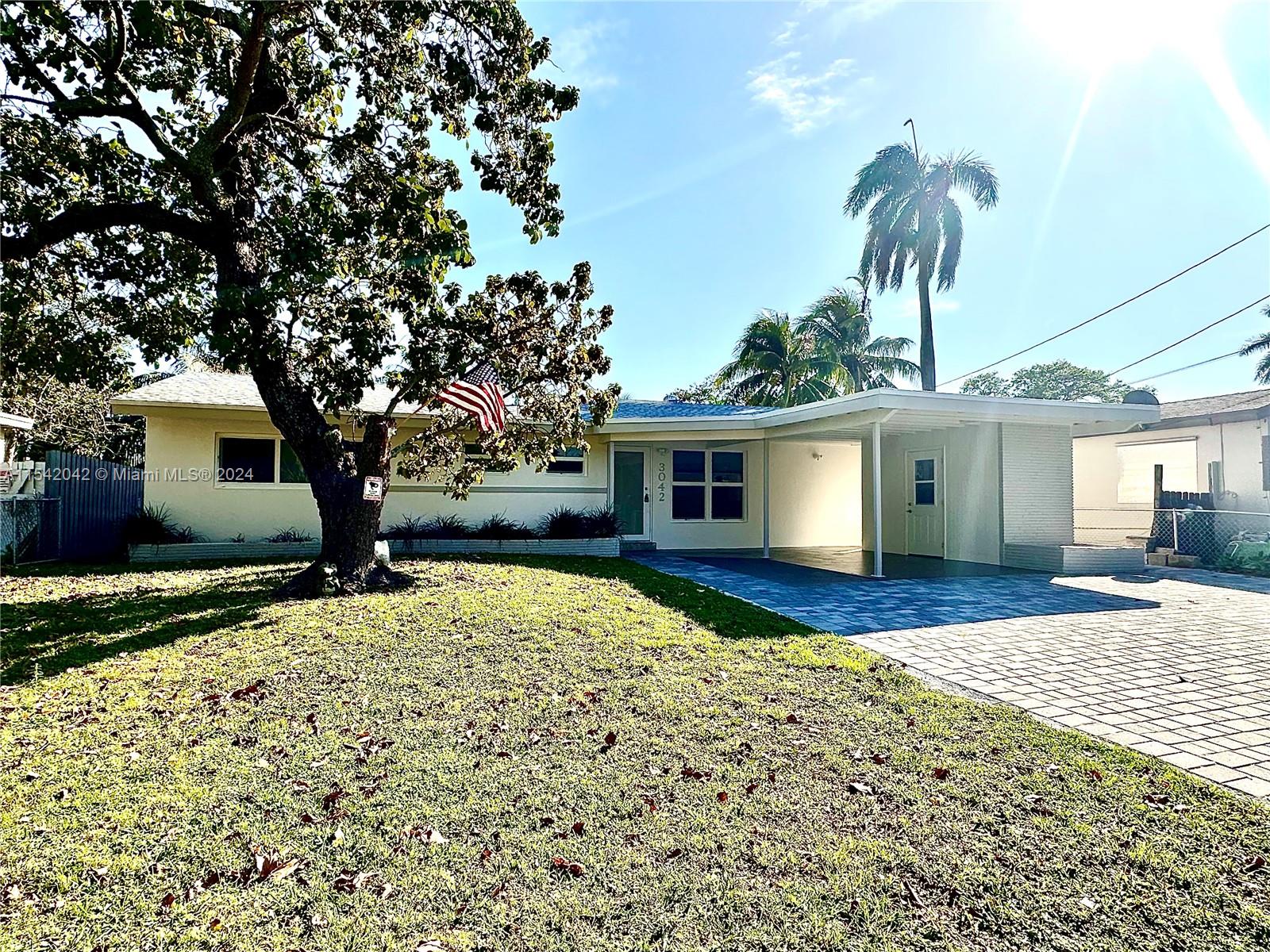 3042 Hayes St, Hollywood, Florida 33021, 3 Bedrooms Bedrooms, ,2 BathroomsBathrooms,Residentiallease,For Rent,3042 Hayes St,A11542042