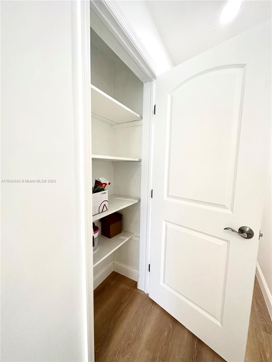 3042 Hayes St, Hollywood, Florida 33021, 3 Bedrooms Bedrooms, ,2 BathroomsBathrooms,Residentiallease,For Rent,3042 Hayes St,A11542042