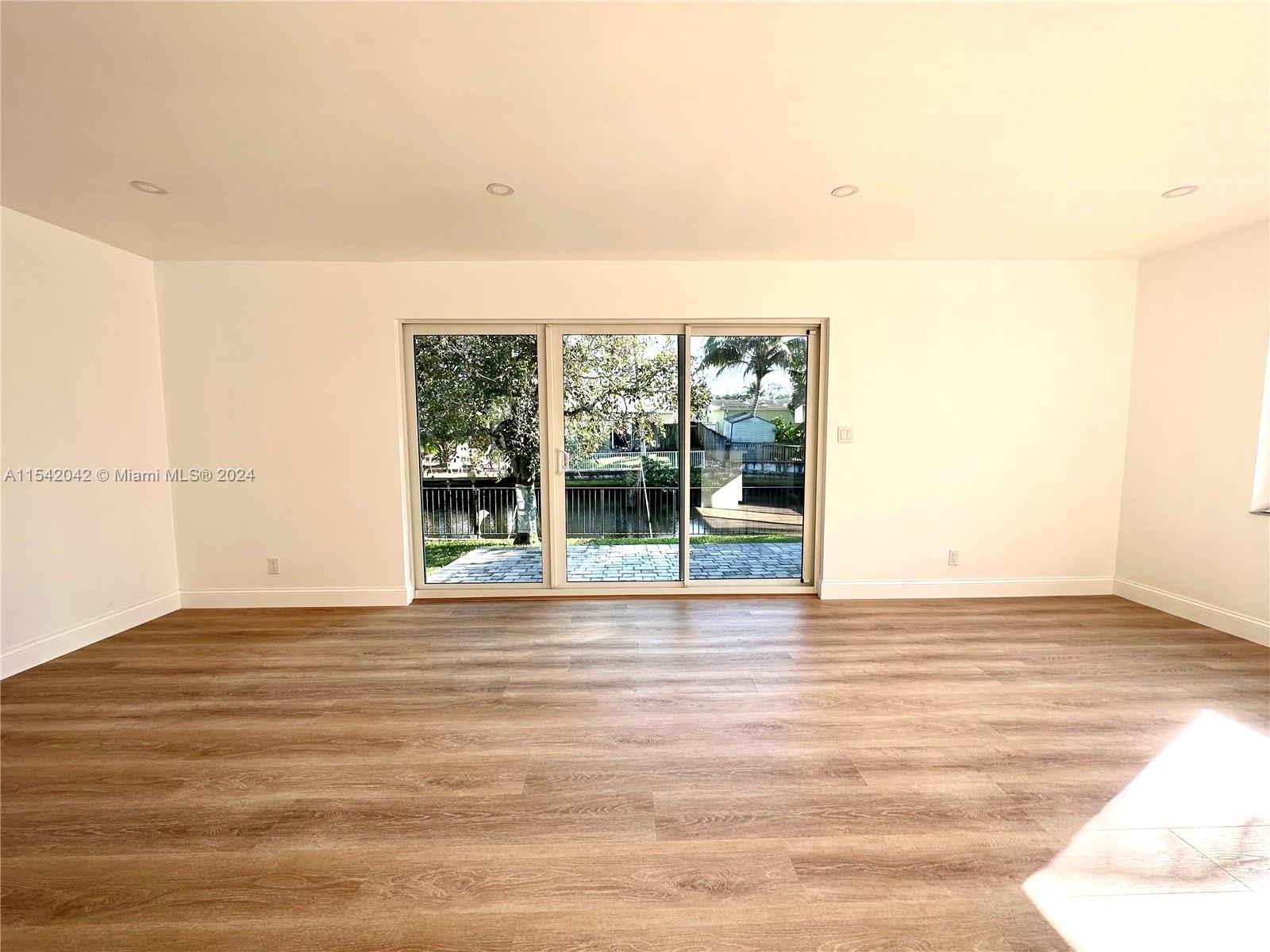 3042 Hayes St, Hollywood, Florida 33021, 3 Bedrooms Bedrooms, ,2 BathroomsBathrooms,Residentiallease,For Rent,3042 Hayes St,A11542042