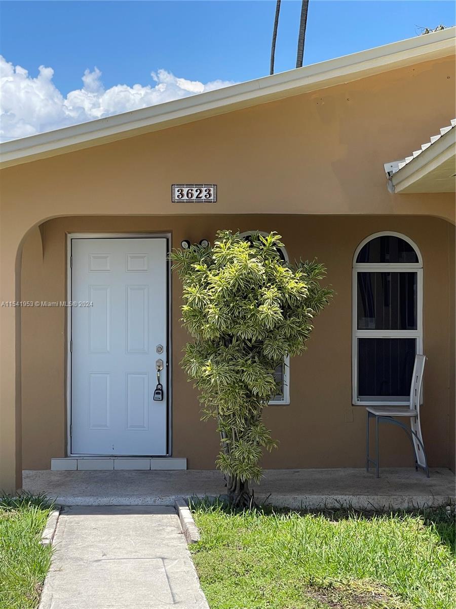 3623 SW 4th Street 3623, Miami, Florida 33135, 3 Bedrooms Bedrooms, ,2 BathroomsBathrooms,Residentiallease,For Rent,3623 SW 4th Street 3623,A11541953